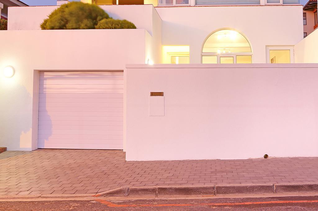 Camps Bay Beach Apartment كيب تاون المظهر الخارجي الصورة